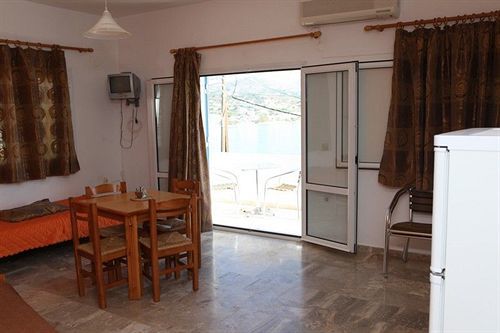 Cretasun Apartments Makrýgialos Esterno foto